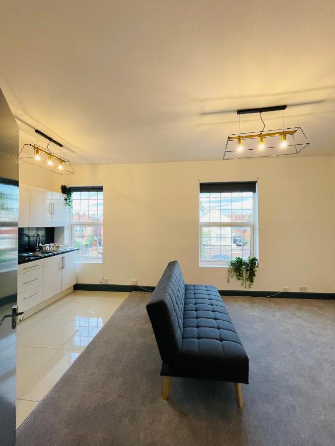 Yo Room! Apartments- Next To City Centre Apartment - With Free Parking 레스터 외부 사진
